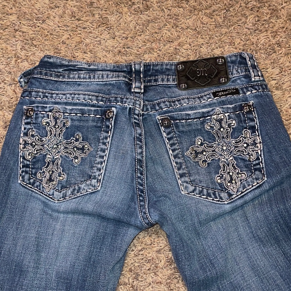 Women’s Miss Me jeans